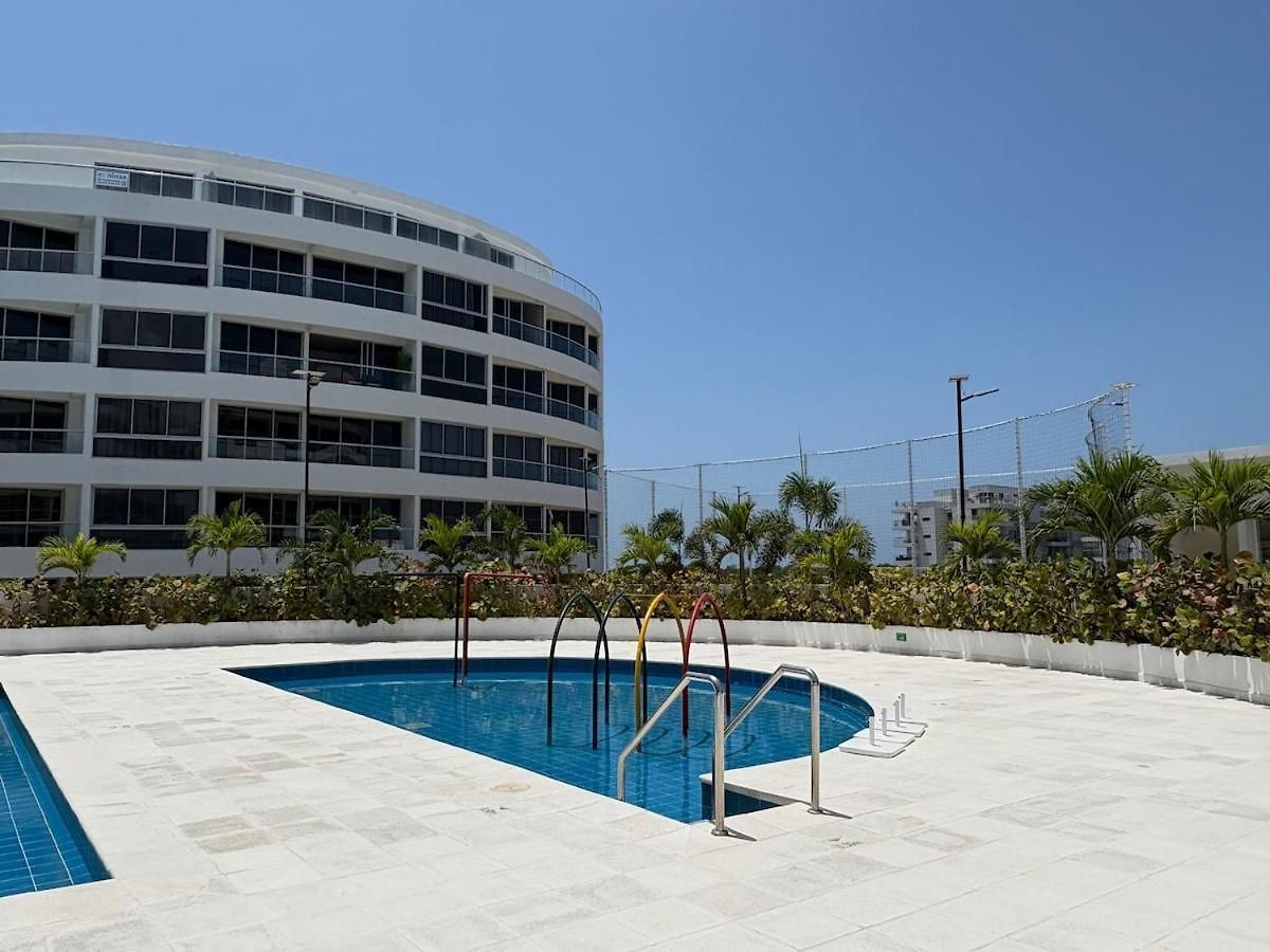 Apartamento Amplio Con Piscina En Serena Del Mar *